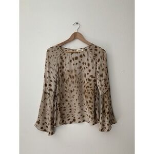 L'AGENCE Dylan Cheetah Print 100% Silk Blouse Cacao Sz XS Bell Sleeve Mob Wife